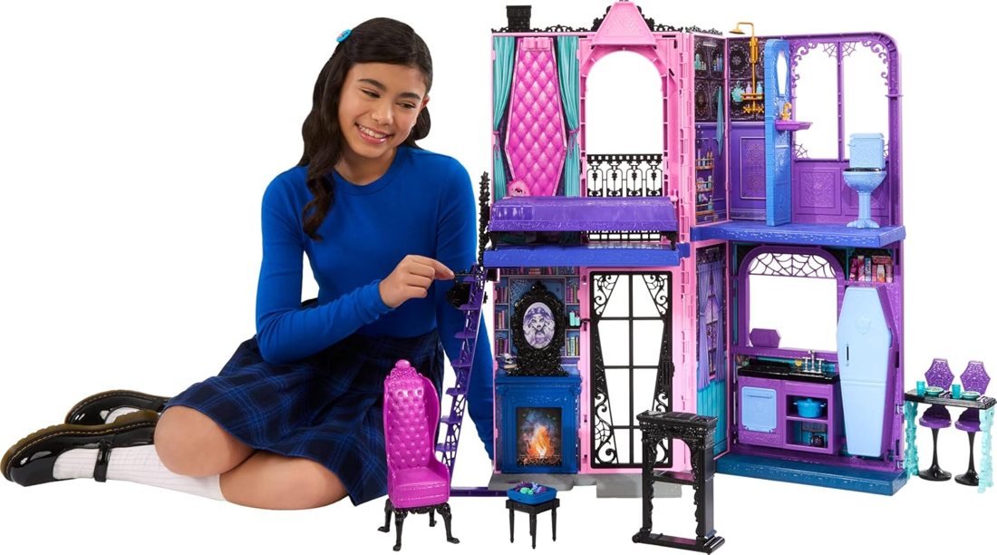 Boo-tique Hotel Doll House view 2