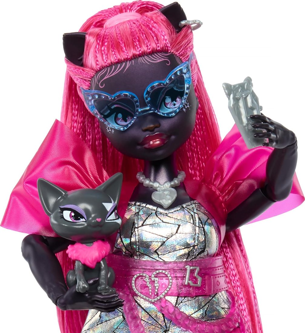 Catty Noir Doll with Pet Sphinx Cat view 4