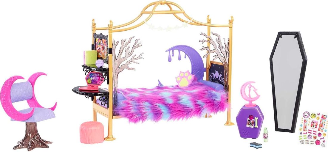 Clawdeen Wolf Bedroom Playset view 2