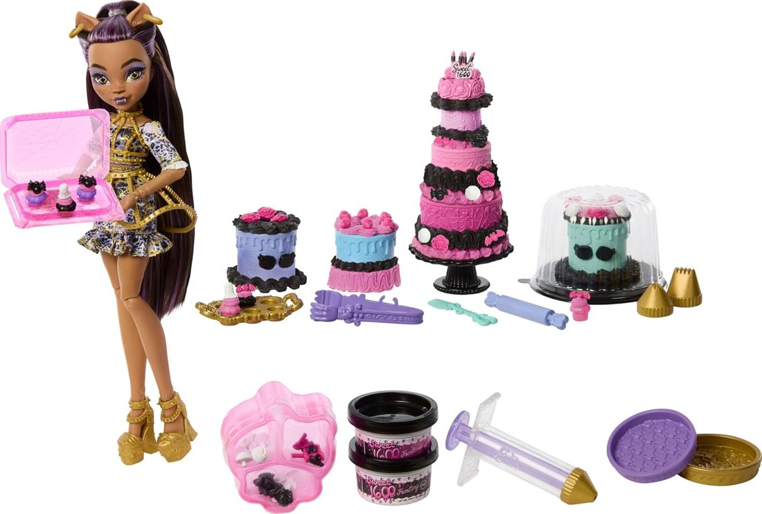 Clawdeen Wolf Scary Sweet Cake Kit view 2