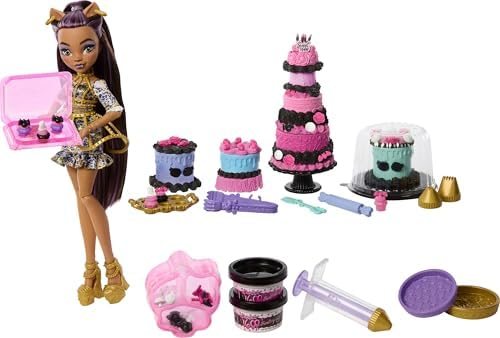 Clawdeen Wolf doll with decorated cakes from Scary Sweet cake kit