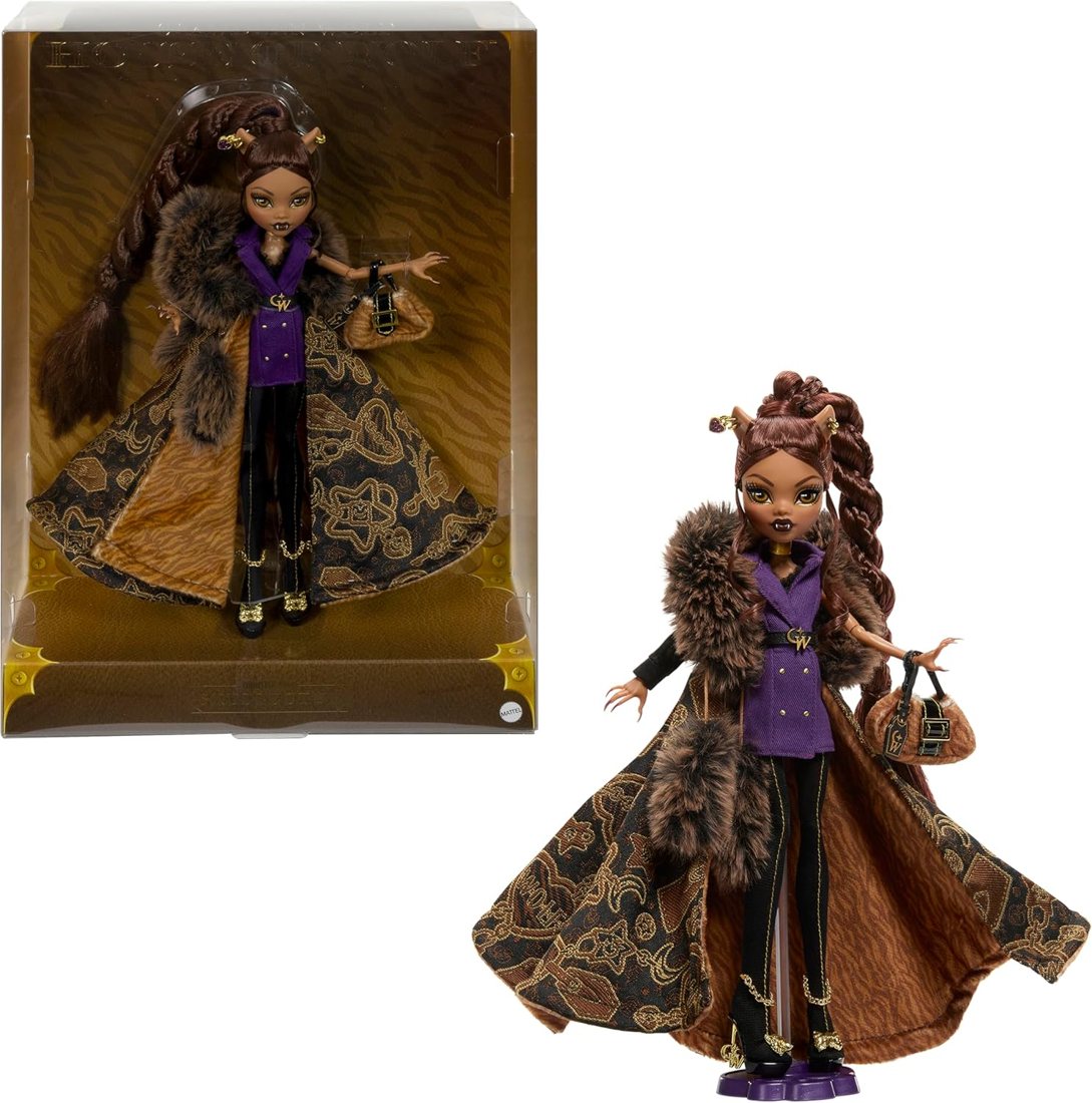 Clawdeen Wolf House of Wolf Doll view 2