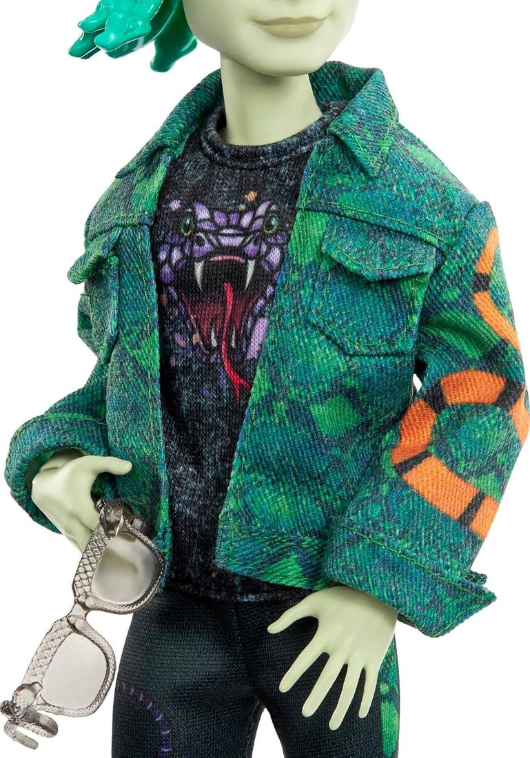 Deuce Gorgon Doll with Pet Mouse view 5