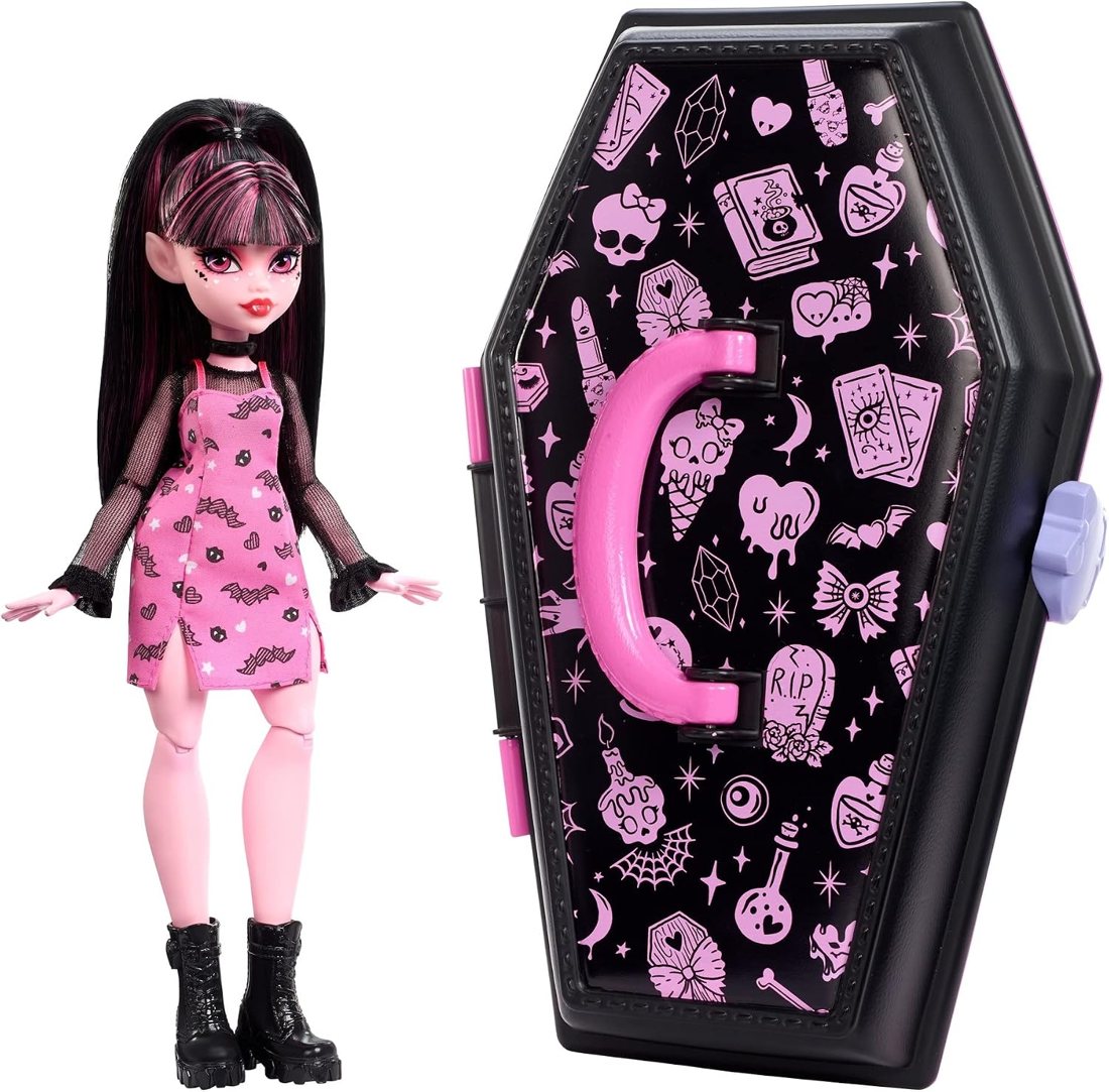 Draculaura Gore-ganizer Beauty Kit view 2