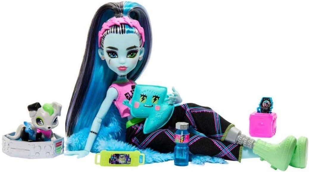 Frankie Stein Creepover Party Doll view 5