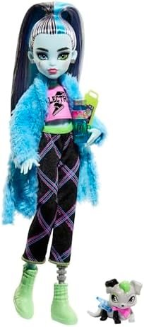 Frankie Stein Creepover Party doll in hoodie with pet Watzie