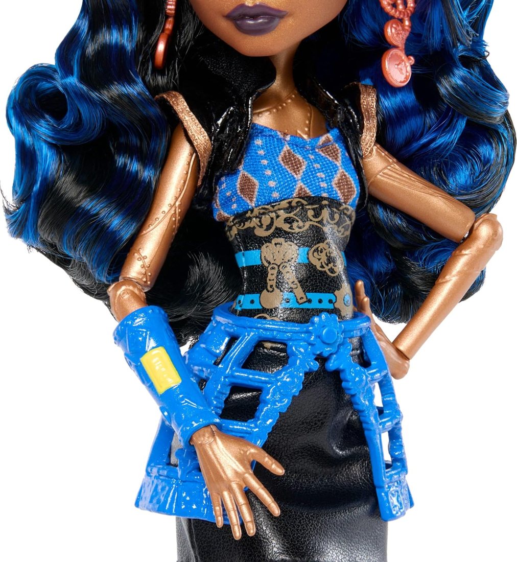 Robecca Steam Creeproduction Doll view 4