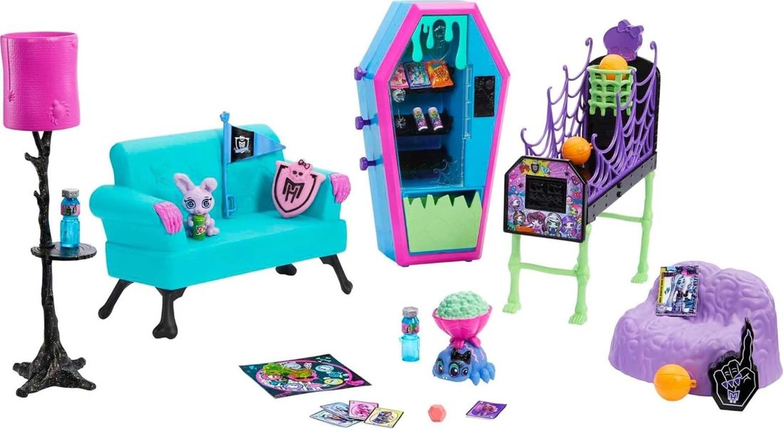 Student Lounge Playset with Vending Machine view 2